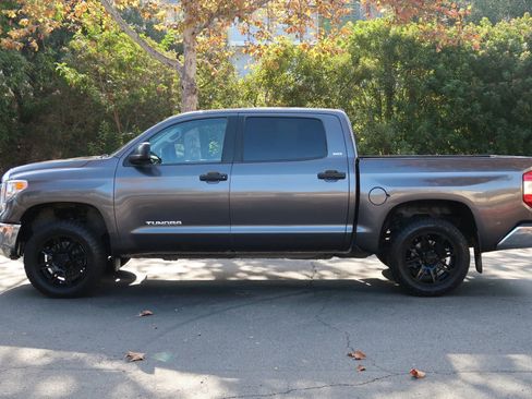 Used 2016 Toyota Tundra SR5 image 3