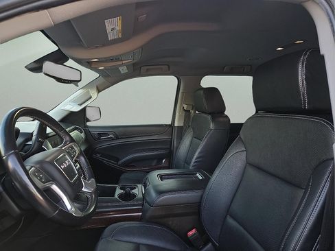 Used 2020 GMC Yukon SLE w/ HD Trailering Package AWD/4WD image 13