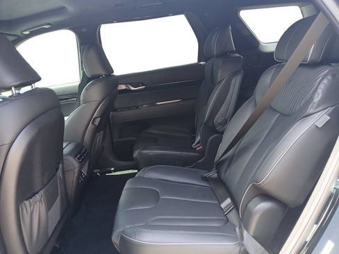 Used 2025 Hyundai Palisade Calligraphy FWD image 13