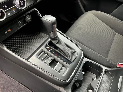 Used 2024 Honda CR-V LX image 18