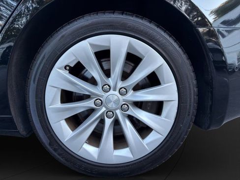 Used 2019 Tesla Model S Long Range image 21