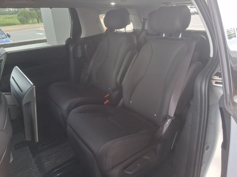 New 2026 Kia Carnival SX Prestige FWD image 28