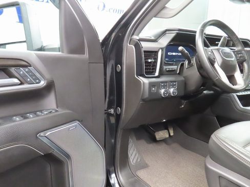 Used 2024 GMC Sierra 3500 Denali w/ Denali Reserve Package image 62