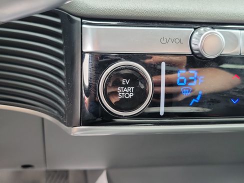 Certified 2024 Hyundai Ioniq 5 SEL RWD image 15