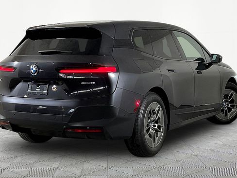 Certified 2022 BMW iX xDrive50 w/ Premium Package image 8