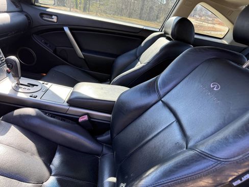 Used 2003 INFINITI G35 Coupe w/ Premium Pkg image 10