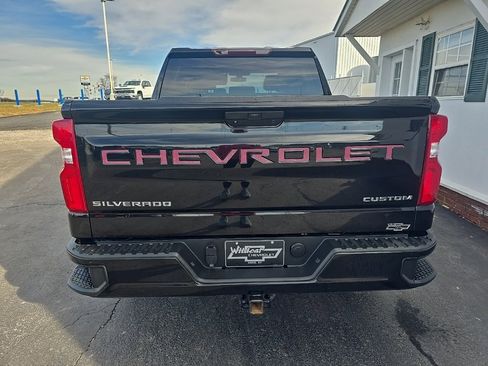 Used 2019 Chevrolet Silverado 1500 Custom w/ Custom Value Package image 7