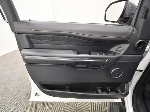 Used 2024 Ford Expedition Max Platinum image 13