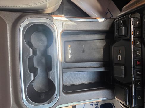 Used 2019 GMC Sierra 1500 SLT w/ SLT Premium Plus Package AWD/4WD image 12