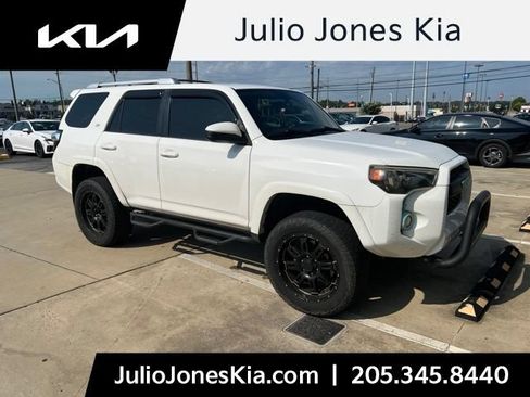 Used 2015 Toyota 4Runner SR5 AWD/4WD image 1