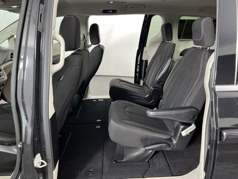 Used 2023 Chrysler Voyager LX FWD image 35