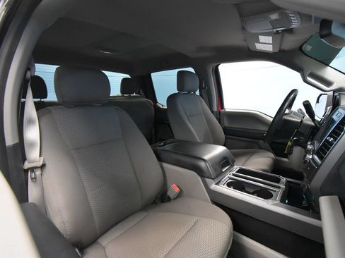 Used 2020 Ford F150 XLT w/ Equipment Group 302A Luxury AWD/4WD image 27