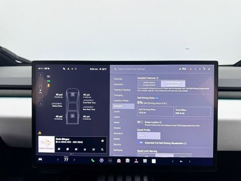 Used 2024 Tesla Cybertruck AWD Crew Cab image 29