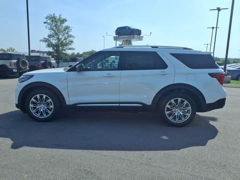 New 2026 Ford Explorer Platinum RWD image 6