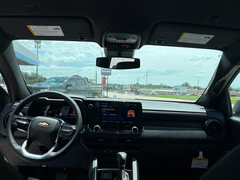 New 2025 Chevrolet Colorado W/T w/ WT Custom Package image 20