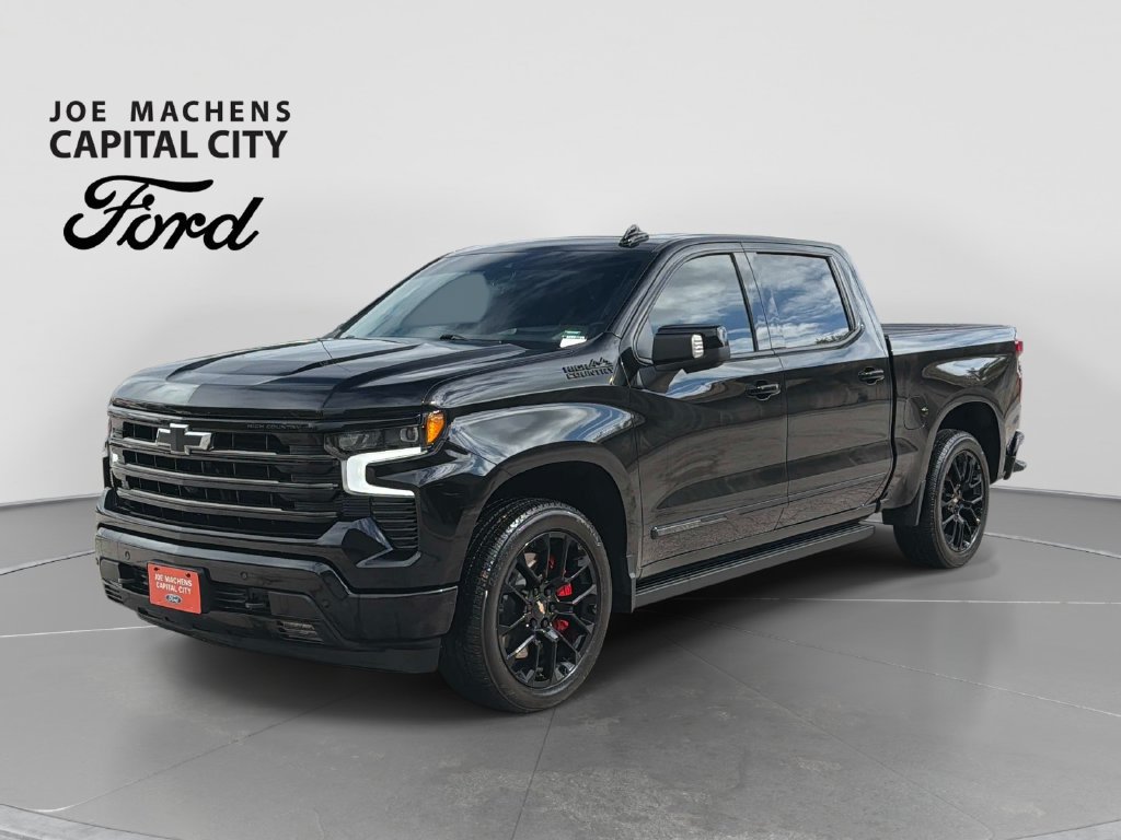 Used 2025 Chevrolet Silverado 1500 High Country w/ High Country Premium Package AWD/4WD image 9
