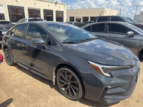 Used 2025 Toyota Corolla SE image 23