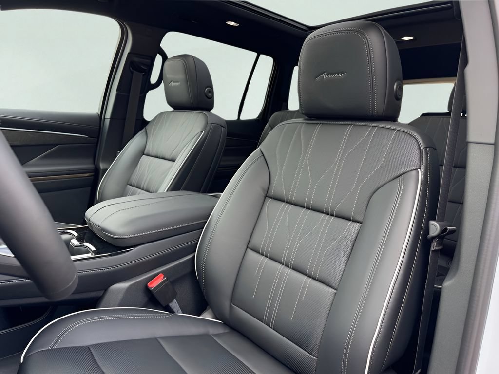 New 2026 Buick Enclave Avenir w/ Super Cruise Package FWD image 11