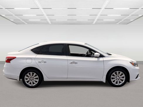 Used 2017 Nissan Sentra SV FWD image 6
