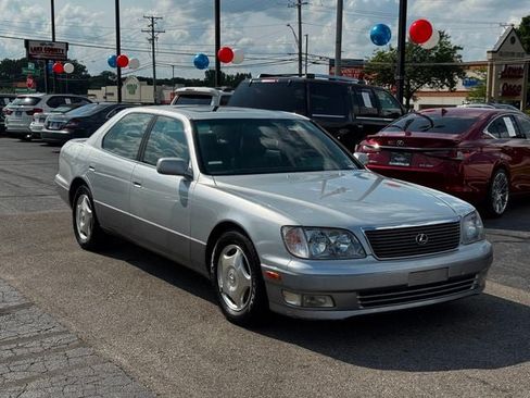 Used 1998 Lexus LS 400 RWD image 3