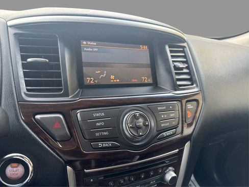 Used 2013 Nissan Pathfinder SL w/ SL Premium Pkg AWD/4WD image 16