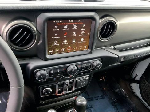 Used 2023 Jeep Wrangler Unlimited w/ Sun & Screen Package AWD/4WD image 5