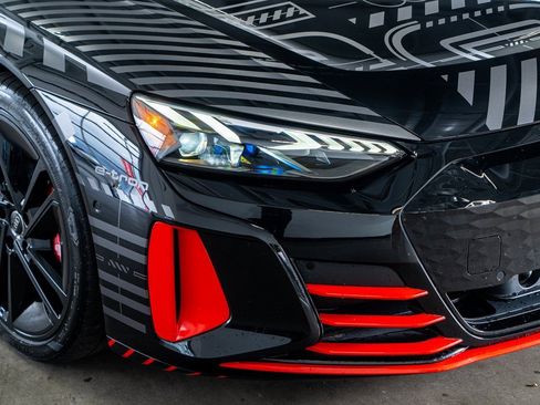 Used 2023 Audi RS e-tron GT image 17