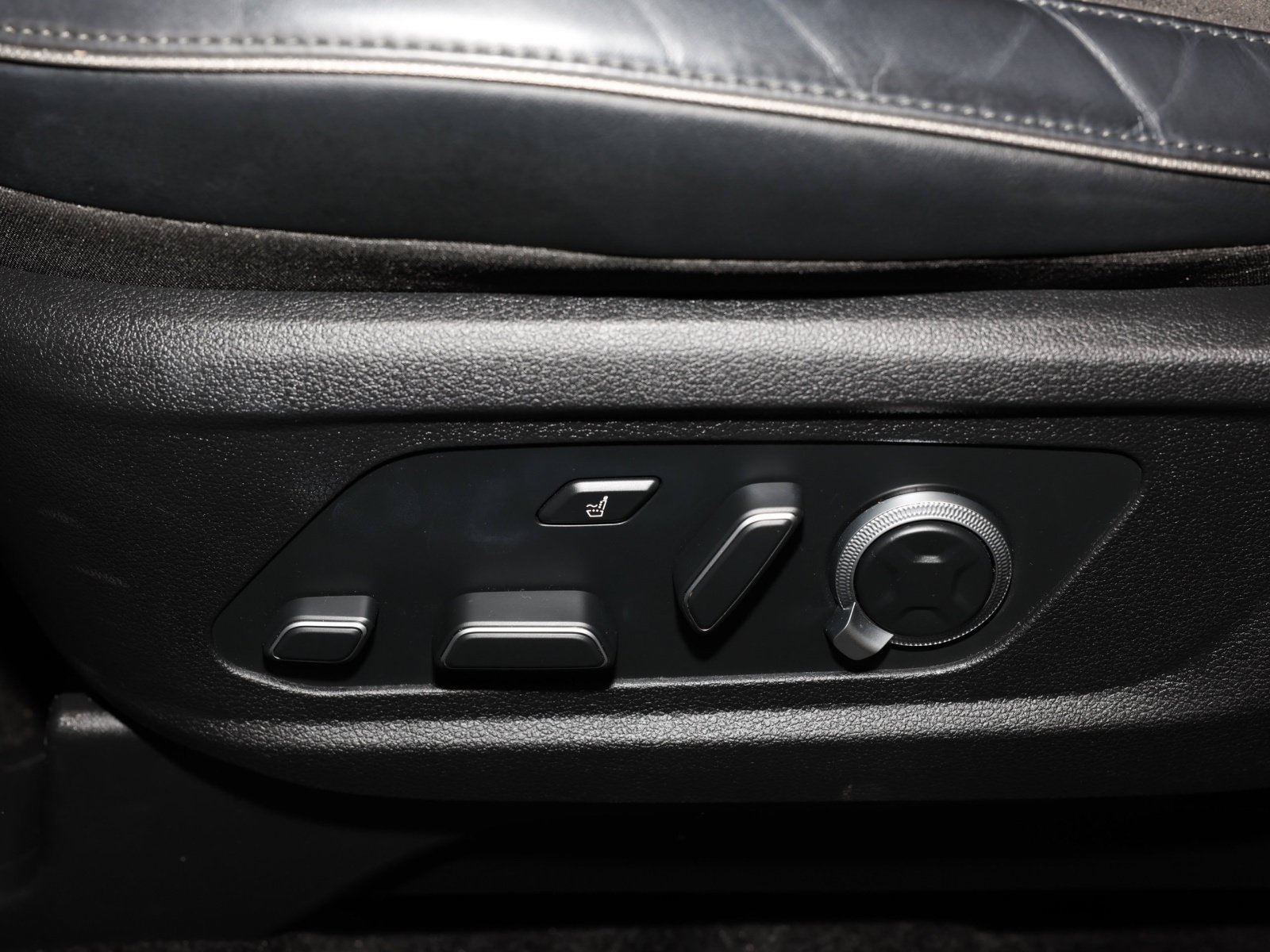 Used 2025 Hyundai Palisade Calligraphy AWD/4WD image 37