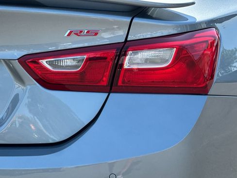 Used 2025 Chevrolet Malibu RS FWD image 24