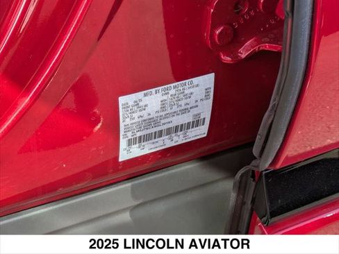 New 2025 Lincoln Aviator Reserve w/ Equipment Group 201A image 15
