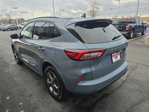 Used 2024 Ford Escape ST-Line w/ Tech Pack #1 AWD/4WD image 3