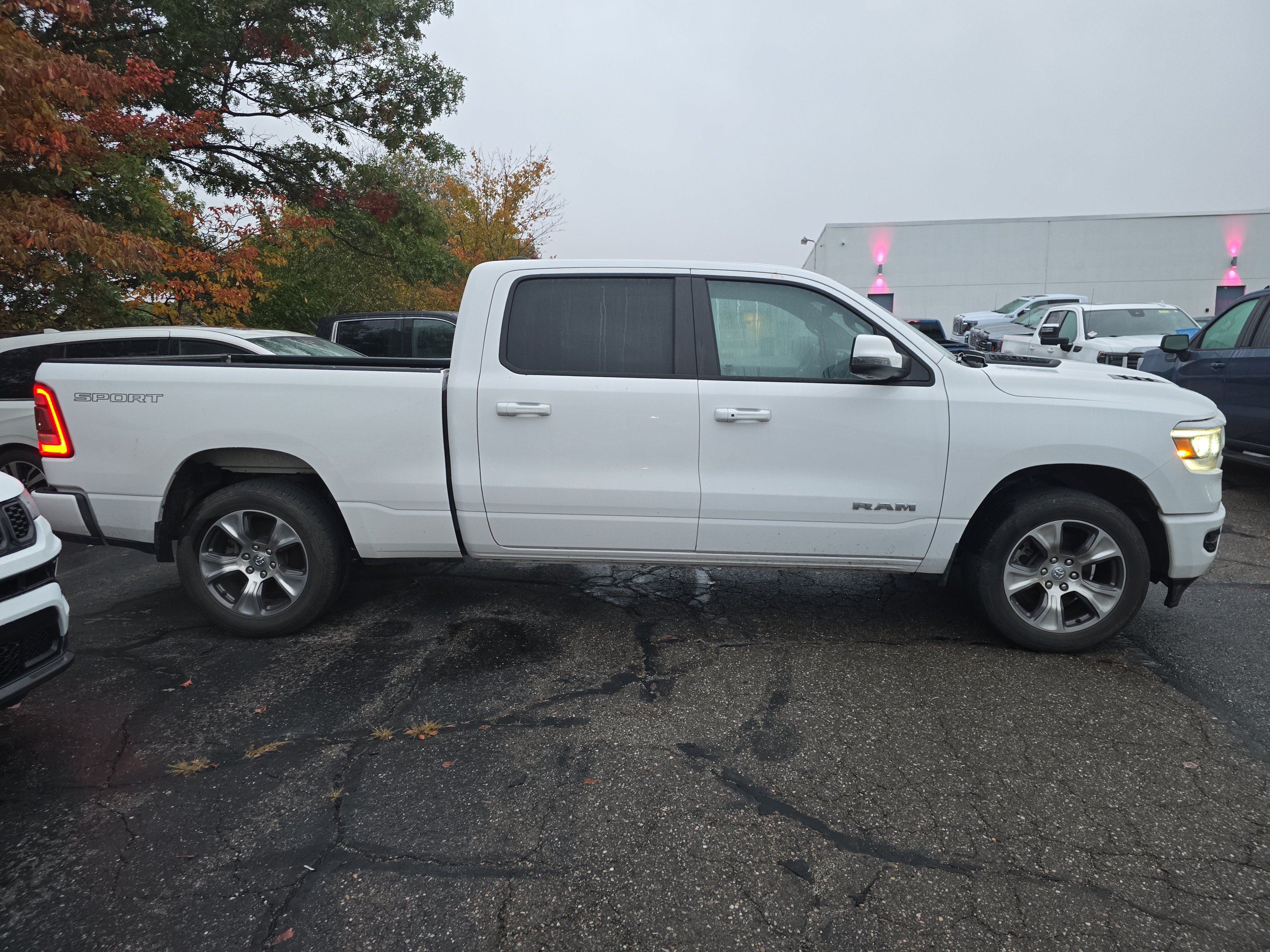 Used 2023 RAM 1500 Laramie AWD/4WD image 2