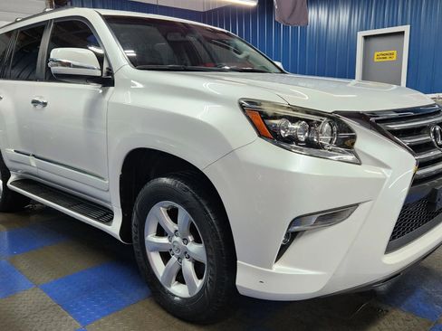 Used 2015 Lexus GX 460 image 2