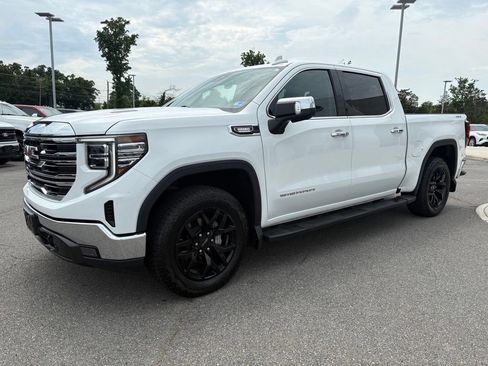 Used 2023 GMC Sierra 1500 SLT AWD/4WD image 8
