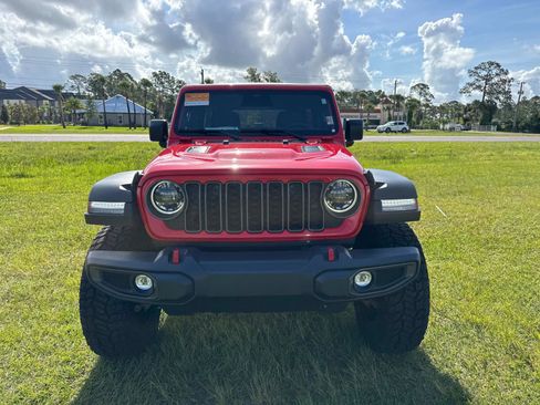 Certified 2026 Jeep Wrangler Unlimited Rubicon AWD/4WD image 8