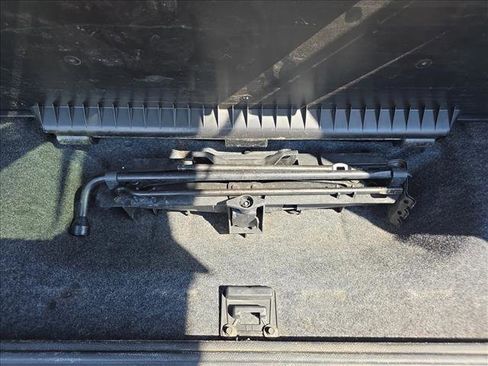 Used 2017 Ford Expedition EL Platinum image 12