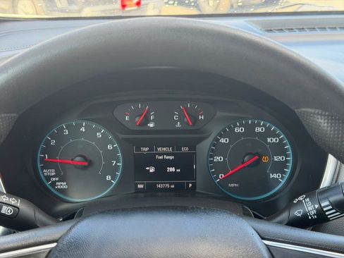Used 2020 Chevrolet Equinox LS w/ LS Convenience Package AWD/4WD image 29
