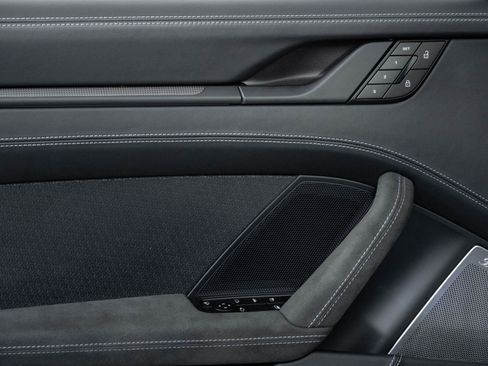 Certified 2025 Porsche 911 Carrera 4 GTS AWD/4WD image 6