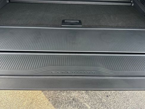 New 2026 Ford Expedition Active image 43