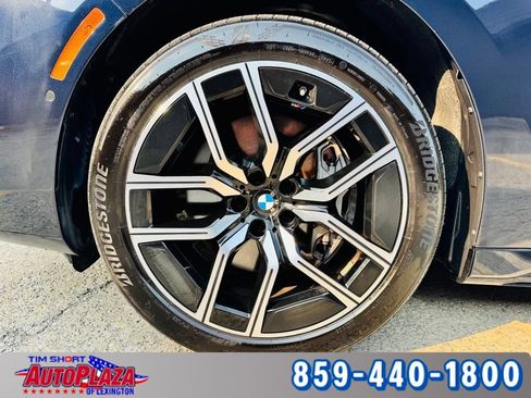Used 2025 BMW 740i xDrive w/ Premium Package AWD/4WD image 6