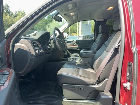 Used 2008 Chevrolet Silverado 1500 LTZ w/ Suspension Package, Off-Road AWD/4WD image 13