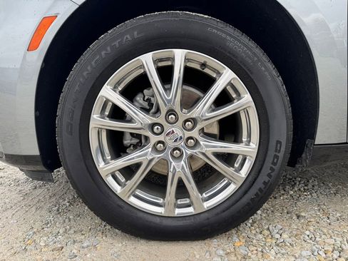 Used 2023 Buick Enclave Essence w/ Experience Buick Package image 16