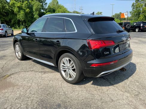 Used 2018 Audi Q5 2.0T Premium Plus w/ Premium Plus Package AWD/4WD image 3