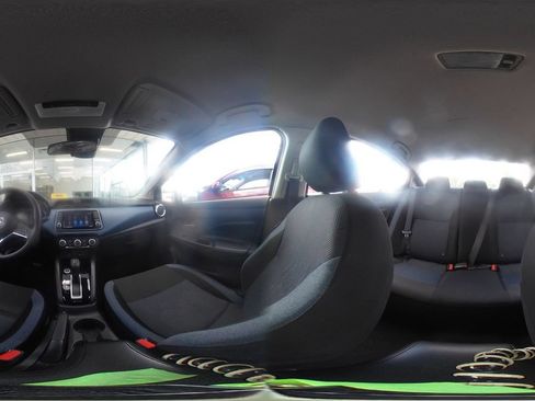 Used 2025 Nissan Versa SV FWD image 40