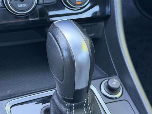 Certified 2021 Volkswagen Jetta SE FWD image 33