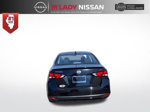 New 2025 Nissan Versa SR w/ Trunk Package image 6
