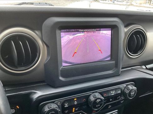 Used 2019 Jeep Wrangler Unlimited Sport S image 14