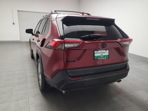 Used 2019 Toyota RAV4 XLE Premium w/ All Weather Liner Package image 6