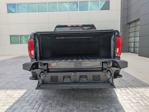 Used 2023 GMC Sierra 1500 Denali Ultimate AWD/4WD image 14