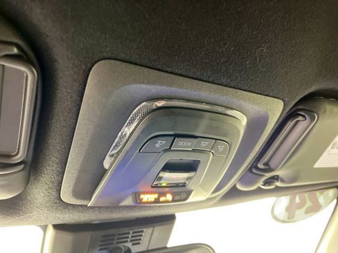 Used 2024 Toyota Corolla SE image 22